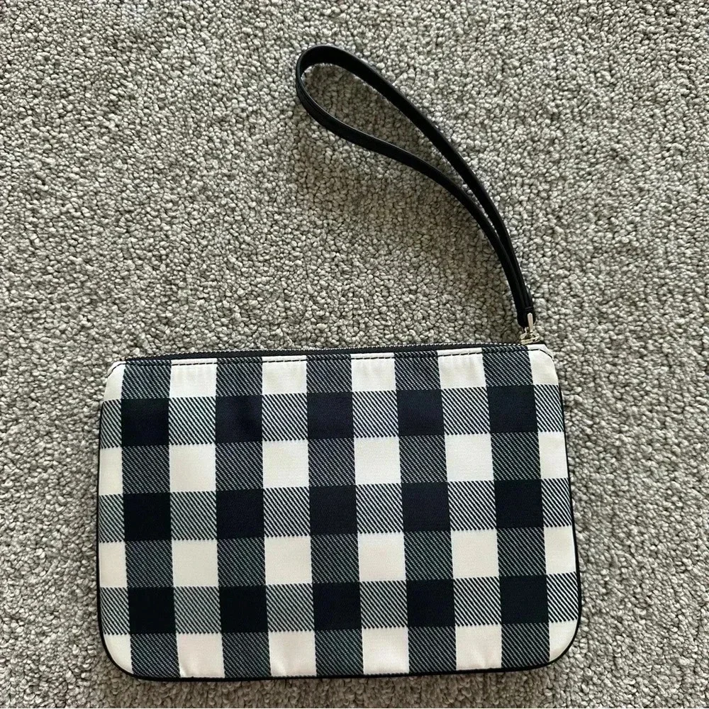 Kate Spade Chelsea Textured Gingham Printed Medium Nylon Zip Wristlet Wallet‎